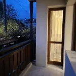 ゲストハウス карасански 3*