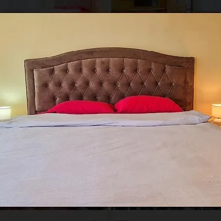 招待所 карасански 班斯科