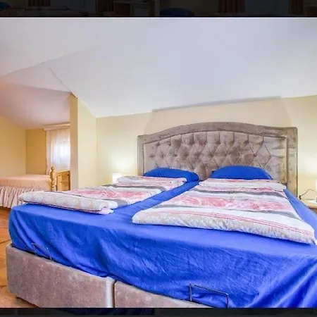 карасански 3* 班斯科