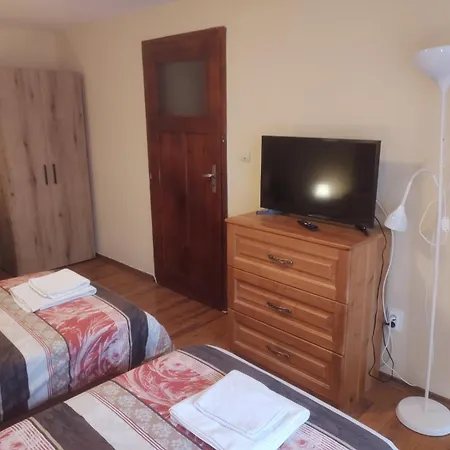 招待所 карасански