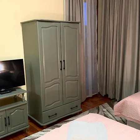 招待所 карасански 3*